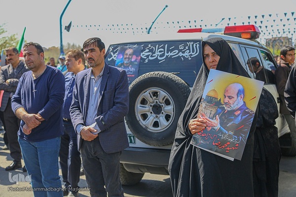 آیین تشییع و خاکسپاری پیکر شهید زاهدی در اصفهان