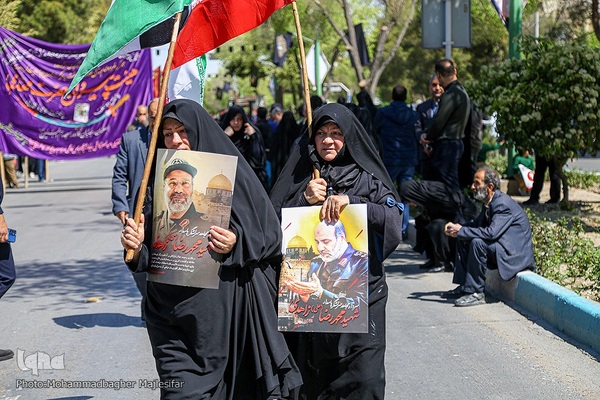 آیین تشییع و خاکسپاری پیکر شهید زاهدی در اصفهان