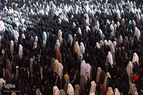 اقامه نماز عید فطر در مصلای اصفهان