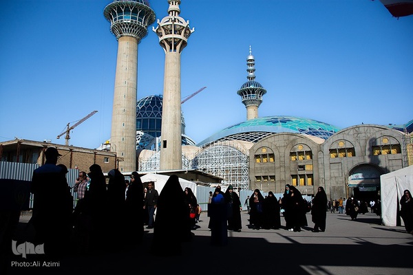 اقامه نماز عید فطر در مصلای اصفهان