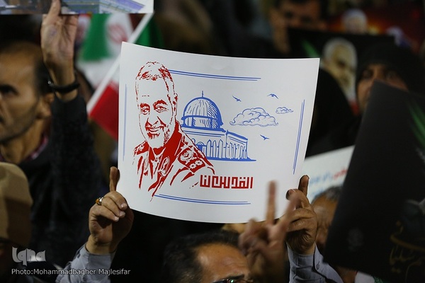 تجمع مردم اصفهان در حمایت از عملیات «وعده صادق»