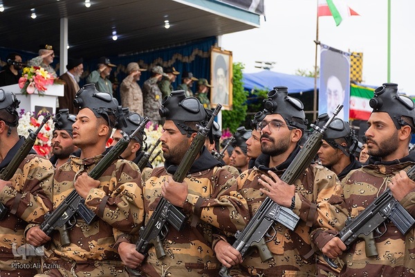 مراسم روز ارتش در اصفهان