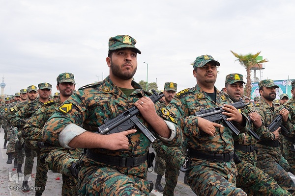 مراسم روز ارتش در اصفهان