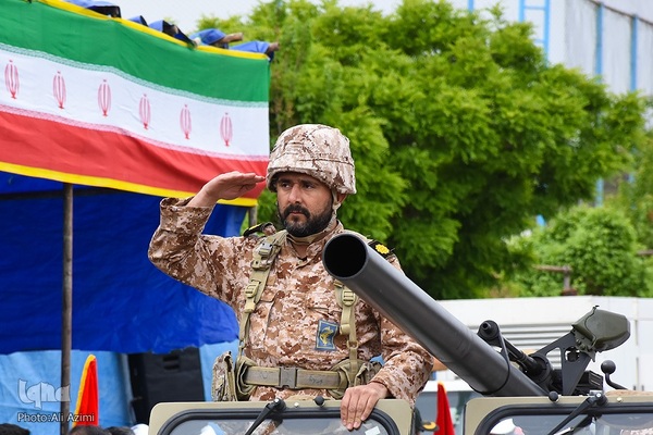 مراسم روز ارتش در اصفهان