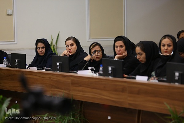 نشست خبری استاندار اصفهان با اصحاب رسانه