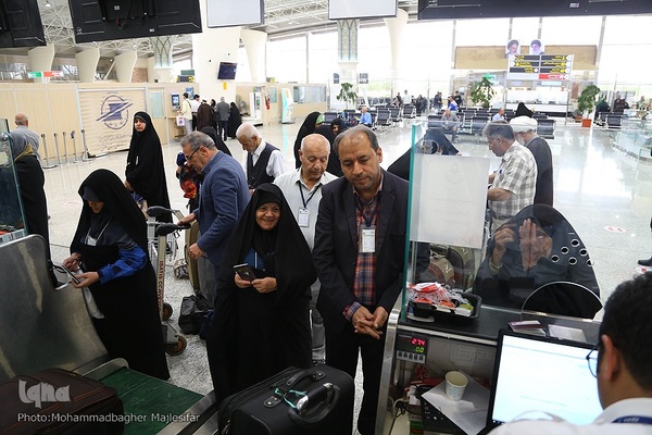 نخستین پرواز زائران اصفهانی به سرزمین وحی