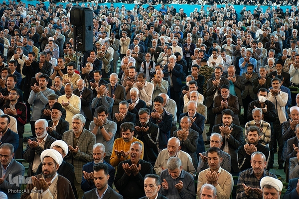 میزبانی مصلای اصفهان از پیکر شهید تازه تفحص‌شده دفاع مقدس