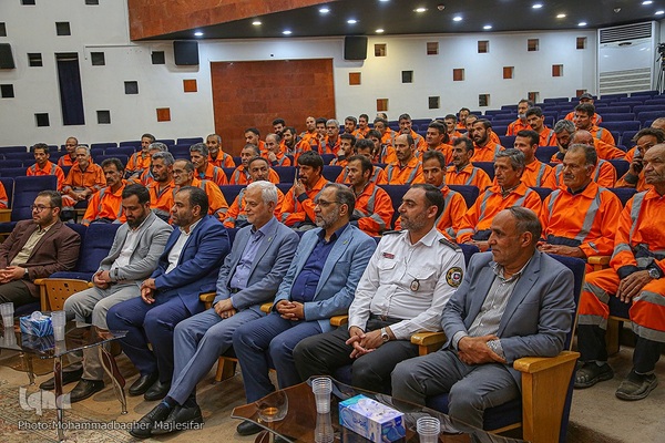 تکریم پاکبانان اصفهانی در دهه کرامت