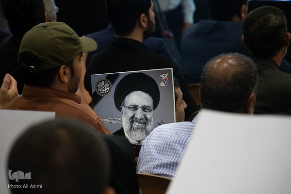 آیین گرامیداشت شهدای خدمت در گلستان شهدای اصفهان