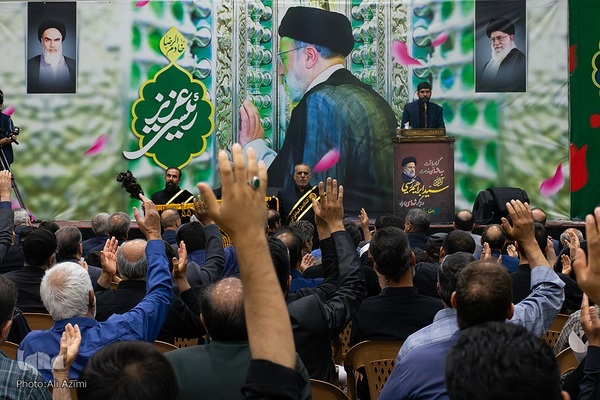 آیین گرامیداشت شهدای خدمت در گلستان شهدای اصفهان