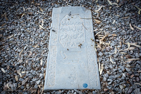 تخت فولاد؛ سرزمین نماد‌ها و نشانه‌ها