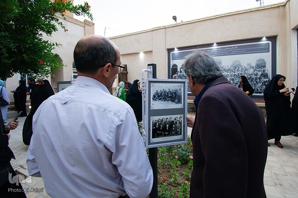آیین گشایش عکس‌خانه تخت فولاد