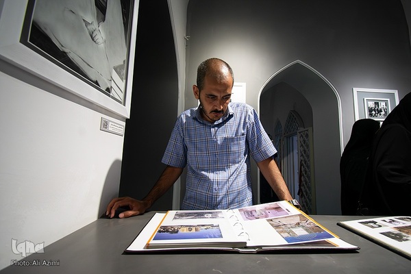 آیین گشایش عکس‌خانه تخت فولاد