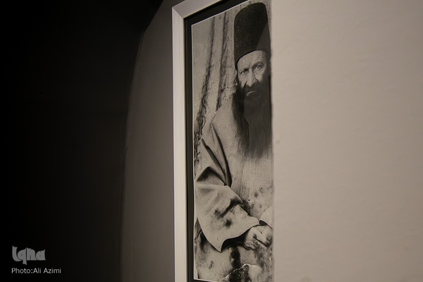 آیین گشایش عکس‌خانه تخت فولاد