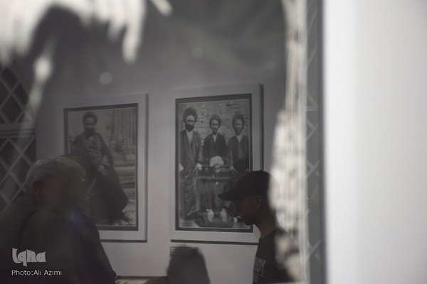 آیین گشایش عکس‌خانه تخت فولاد