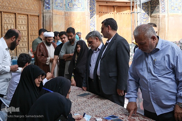 حماسه مشارکت نصف جهان در میدان نقش جهان