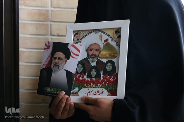 شور انتخابات در گلستان شهدای اصفهان