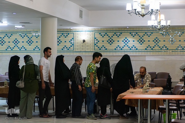 ساعات پایانی انتخابات ریاست‌جمهوری در اصفهان