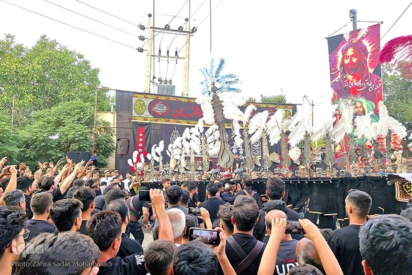 آیین علم‌کشی در روستای جوشقان مرکزی کاشان