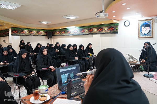 محفل «تالیات» در مؤسسه مهد قرآن اصفهان