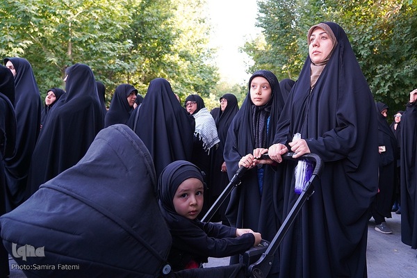 گردهمایی خانواده‌های اصفهانی در روز عفاف و حجاب