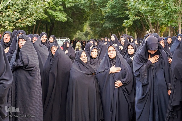 گردهمایی خانواده‌های اصفهانی در روز عفاف و حجاب