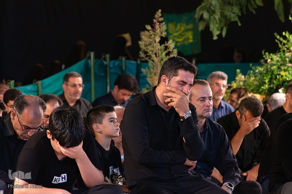 مراسم سوگواری شب تاسوعا در هیئت قرآنی علمدار ظهور اصفهان