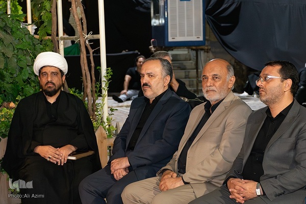 مراسم سوگواری شب تاسوعا در هیئت قرآنی علمدار ظهور اصفهان