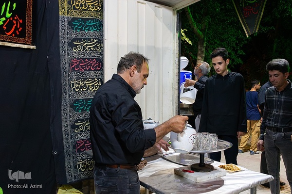مراسم سوگواری شب تاسوعا در هیئت قرآنی علمدار ظهور اصفهان