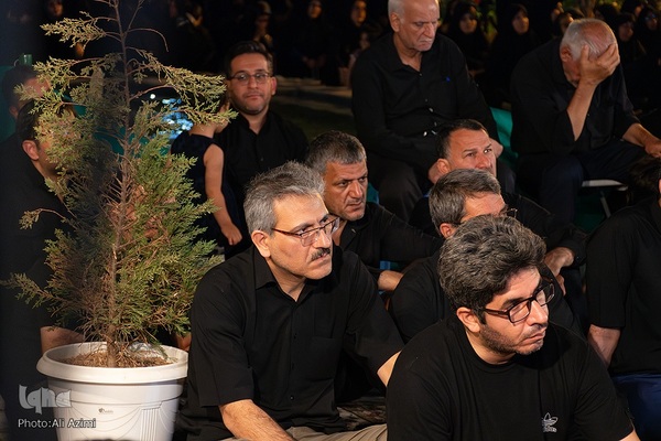 مراسم سوگواری شب تاسوعا در هیئت قرآنی علمدار ظهور اصفهان