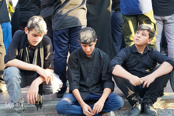 میدان امام حسین (ع) اصفهان؛ میعادگاه عاشقان حسین (ع) در عصر عاشورا