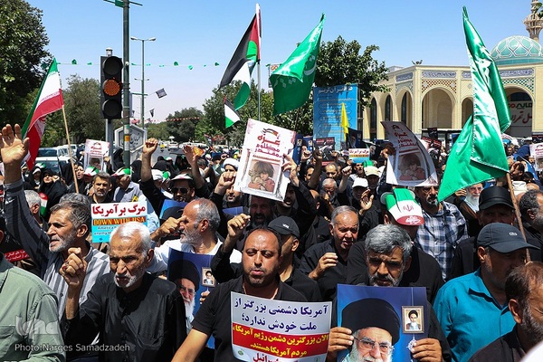 راهپیمایی نمازگزاران اصفهانی برای حمایت از مردم غزه