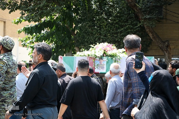 تشییع پیکر شهید «حسین سامی‌مقام» در اصفهان