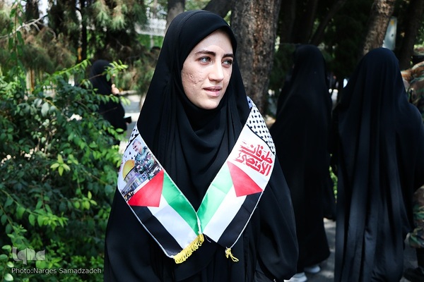 تشییع پیکر شهید «حسین سامی‌مقام» در اصفهان