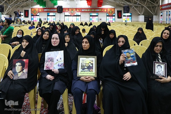 نخستین کنگره شهدای غریب اسارت اصفهان