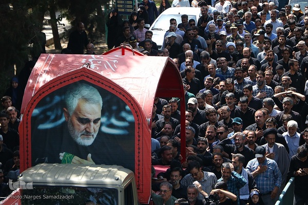 آیین تشییع و خاکسپاری پیکر شهید احمدرضا افشاری