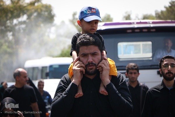 آیین تشییع و خاکسپاری پیکر شهید احمدرضا افشاری