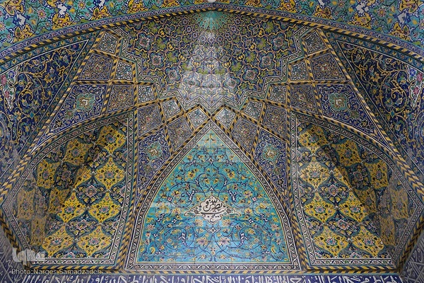 مسجد رحیم خان اصفهان؛ نگین فیروزه‌ای دوره قاجار