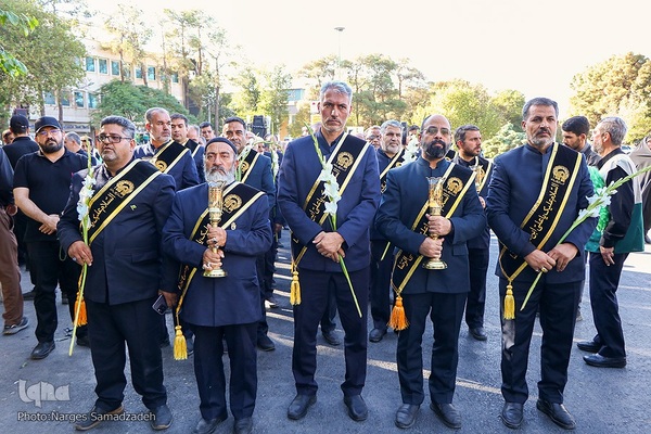 قافله عزاداری و اجتماع خادم‌یاران و یاوران رضوی در اصفهان