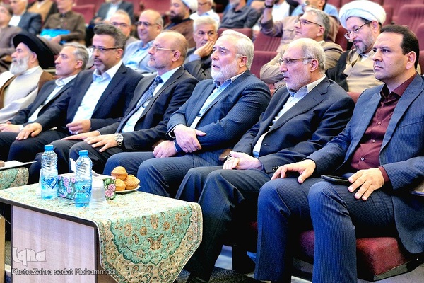 آیین گشایش اجلاس علمی کنگره علی بن باقر (ع) در کاشان
