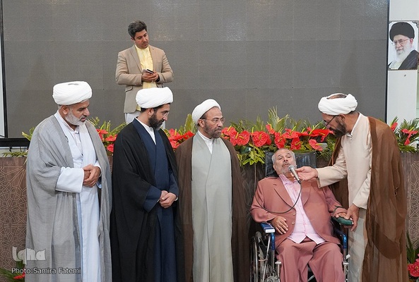 همایش تجلیل از یاوران وقف در زینبیه اصفهان