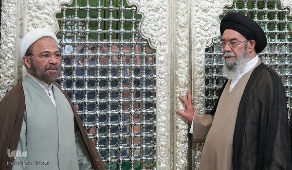 همایش تجلیل از یاوران وقف در زینبیه اصفهان