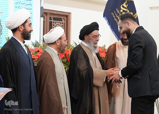 همایش تجلیل از یاوران وقف در زینبیه اصفهان