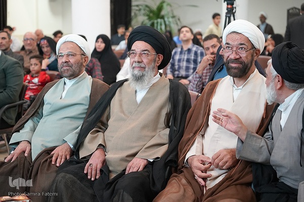 همایش تجلیل از یاوران وقف در زینبیه اصفهان