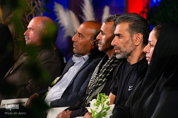 آیین استقبال از پیکر شهدای تازه‌تفحص‌شده در سیمای مرکز اصفهان