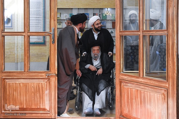 همایش بزرگداشت علامه حسن‌زاده آملی (ره) در اصفهان