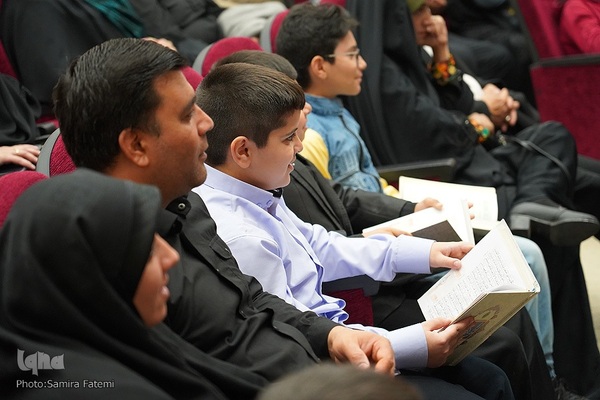 همایش تجلیل از حافظان قرآن مؤسسه ثامن‌الائمه (ع)