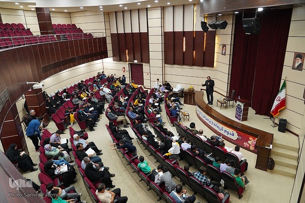 همایش تجلیل از حافظان قرآن مؤسسه ثامن‌الائمه (ع)