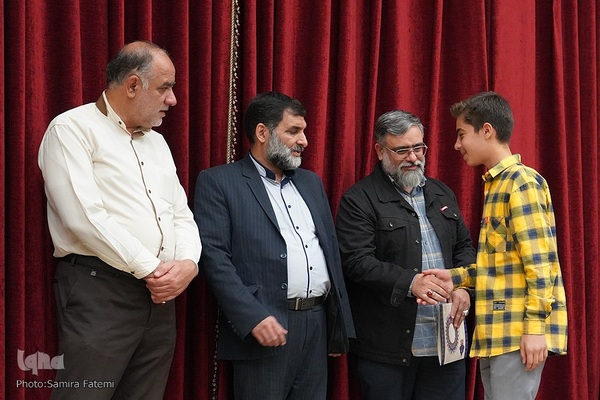 همایش تجلیل از حافظان قرآن مؤسسه ثامن‌الائمه (ع)