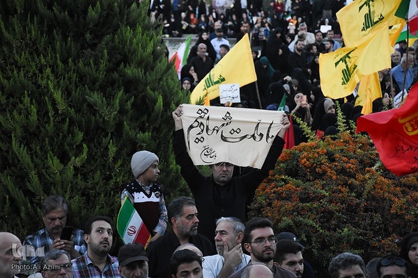 خروش اصفهانی‌ها در حمایت از عملیات وعده صادق ۲